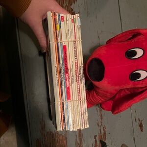 Clifford and 15 books, Clifford is nwot, bright red plush toy